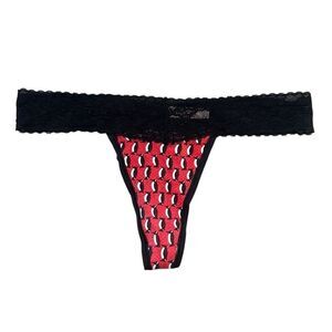 Victoria’s Secret  2014 thong penguin black and red lace Low rise sz M